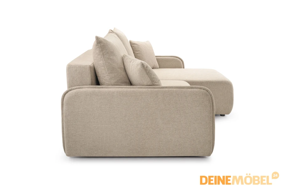 Seitenprofil eines beigen Ecksofas, hochwertiges Polstermöbel.