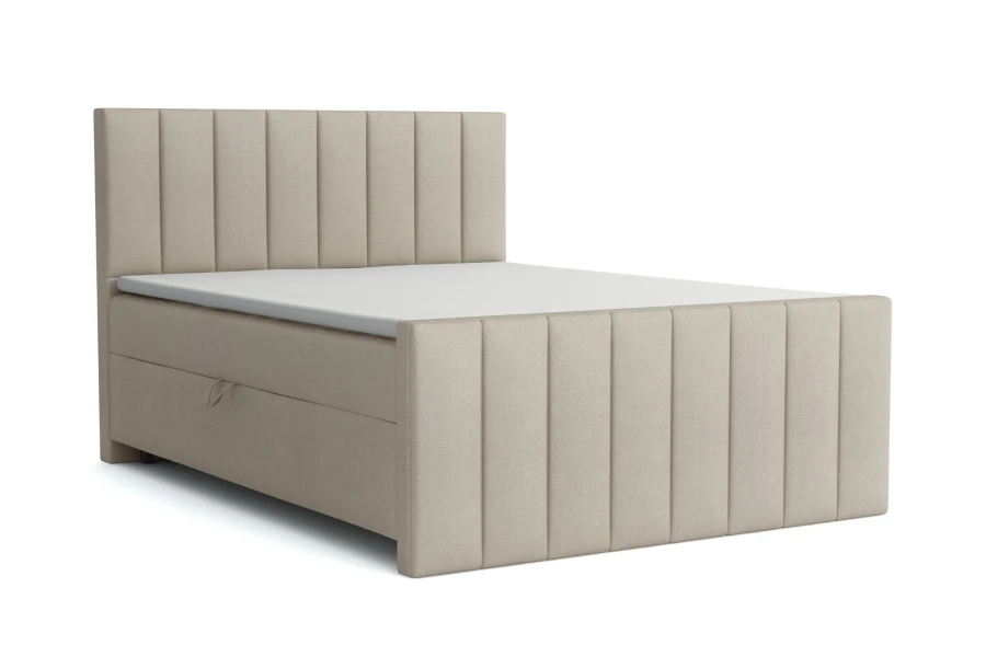 Beiges Boxspringbett mit vertikal gestepptem Kopf- und Fußteil auf weißem Hintergrund.