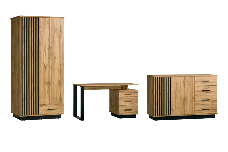 Dreiteiliges Möbel-Set der Lami Kollektion in Eiche-Optik mit Kleiderschrank, Schreibtisch und Kommode.