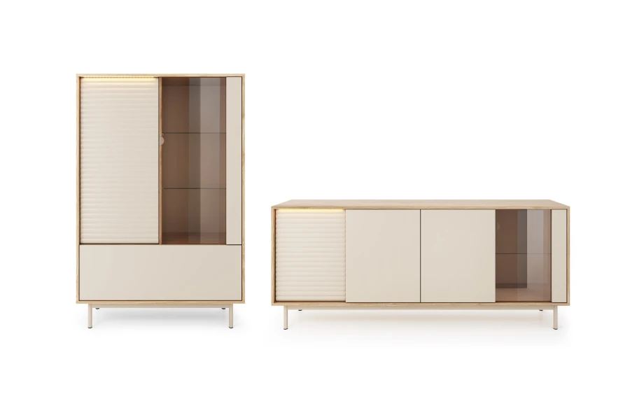Modernes Highboard und Sideboard in heller Holzoptik und Beige für das Wohnzimmer.