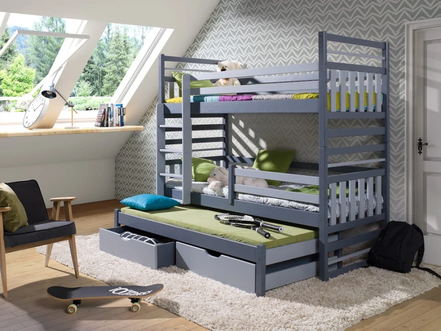 Graues Etagenbett für drei Personen mit ausziehbarer Matratze und Bettkästen.