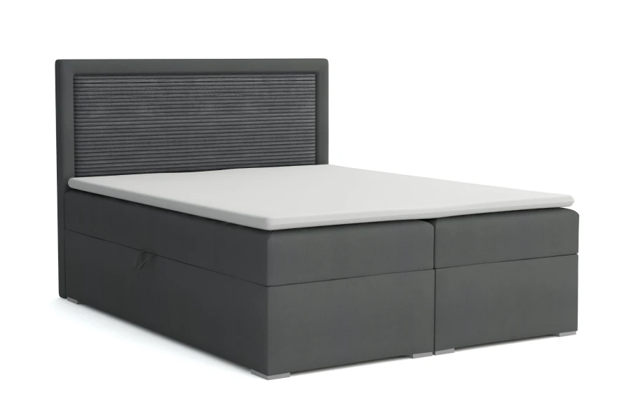Graues Boxspringbett mit Bettkasten und gestepptem Kopfteil auf weißem Hintergrund.