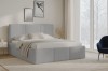 Modernes Schlafzimmer-Design mit hellgrauem Polsterbett Foxy, Wandbildern und Fensterfront.
