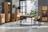 Modernes Esszimmer-Set der Lami Kollektion mit Holztisch, Stühlen und Sideboards in Eichenoptik.