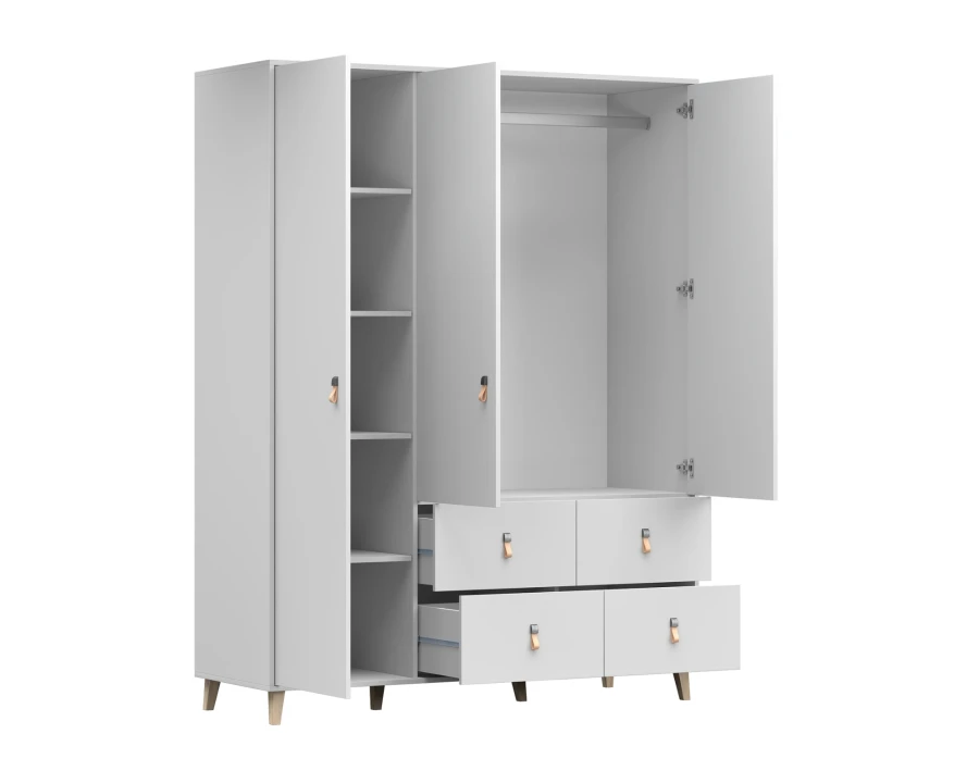 Moderner weißer 3-türiger Kleiderschrank mit Ledergriffen, Holzbeinen und Schubladen, teils offen.