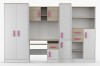 Frontalansicht Kinderzimmer-Set weiß Holzoptik mit pinken Griffen und funktionalen Regalen