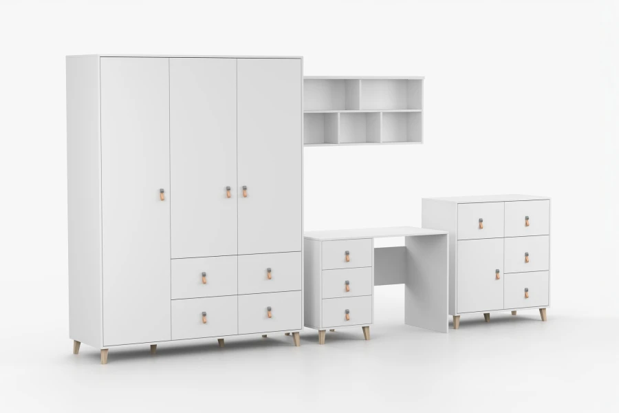 Seitliche Ansicht der Fagot Möbelserie in Weiß: Schrank, Wandregal, Schreibtisch und Sideboard.