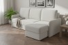Beiges Ecksofa mit Ottomane rechts in skandinavischer Wohnzimmer-Deko.