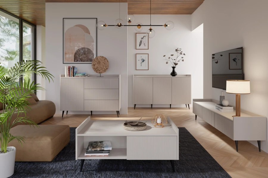 Helles Wohnzimmer-Set mit Couchtisch, Lowboard und Sideboards in minimalistischem Design.