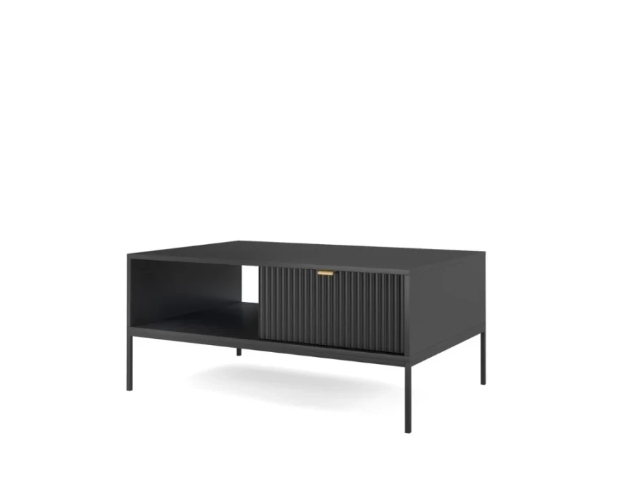 Seitenansicht eines minimalistischen schwarzen Couchtisches mit elegantem Lamellendesign.