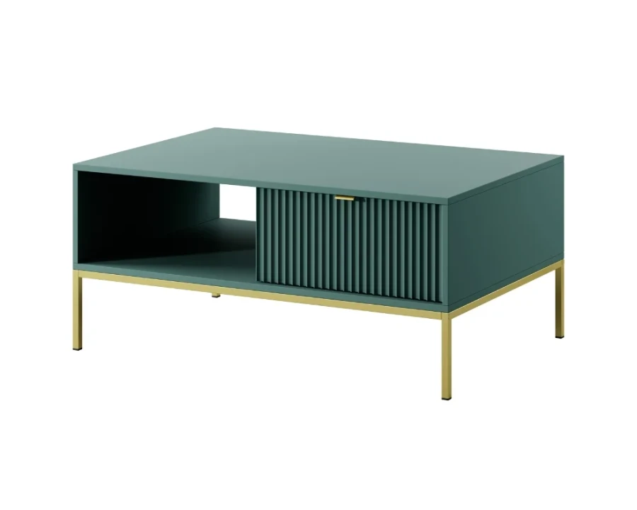Moderner Couchtisch in Dunkelgrün mit Rillenoptik und elegantem Goldgestell.
