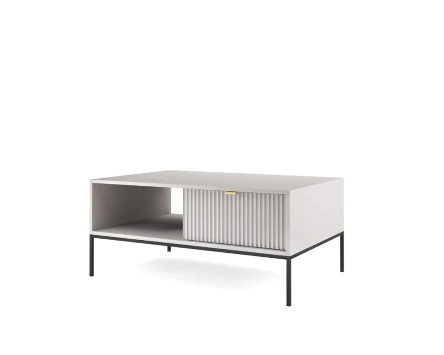 Moderner grauer Couchtisch mit dekorativer Rillenfront und schwarzen Metallbeinen.