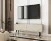Beiges Lowboard mit schwarzen Füßen im modernen Wohnzimmer unter einem Fernseher.