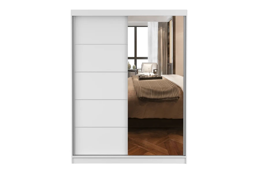 Moderner Schwebetürenschrank in Weiß mit Spiegelfront, Frontalansicht.