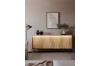 Modernes Sideboard in Eiche hell mit 4 Türen, Wellenmuster und integrierter LED-Beleuchtung.
