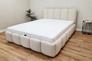 VIVIAN 200x200 nagelneu Boucle Quelle 03 Creme Polsterbett mit Bettkasten und Lattenrost Bouclé Deine Möbel 