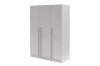 Moderner grauer Kleiderschrank 3-türig mit schlichtem Design und langen Griffen in minimalistischem Stil.