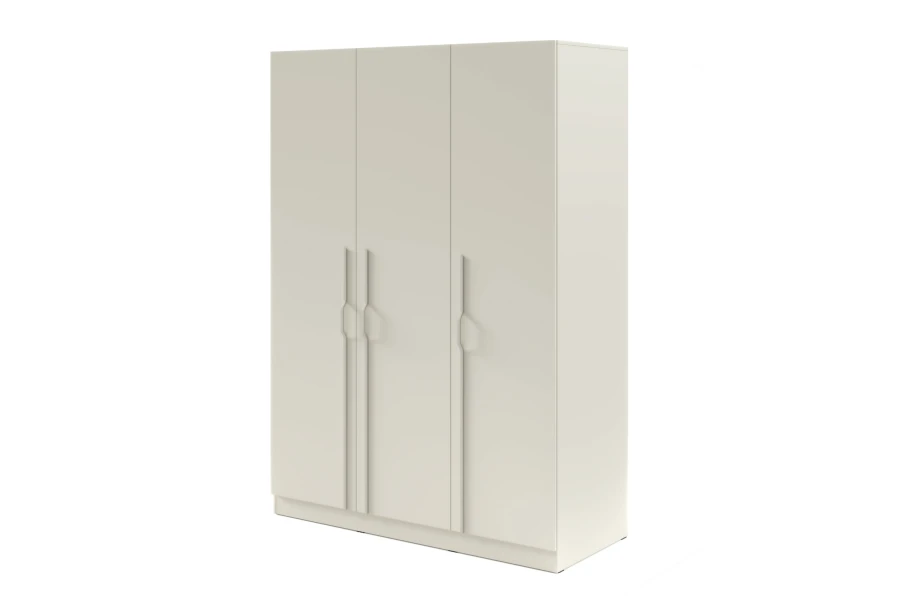 Beige 3-deurs kledingkast in minimalistisch design met lange grepen.