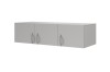 Design-Sideboard in Grau mit drei Türen und elegant geschwungenen Metallgriffen.