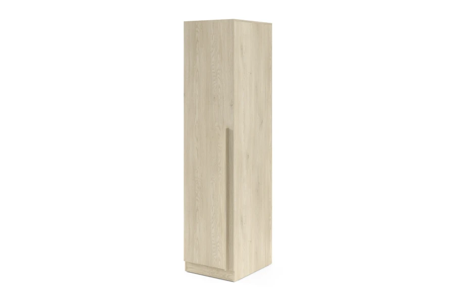 Schmaler Kleiderschrank in heller Eichenoptik mit passendem Holzgriff auf weißem Hintergrund.