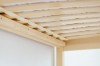 Hochwertiger Rollrost aus Holzleisten für eine optimale Belüftung der Matratze im Kinderbett.