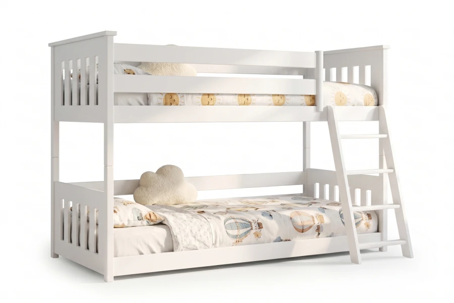 Weißes Stockbett aus Massivholz für Kinder, isoliert auf weißem Hintergrund