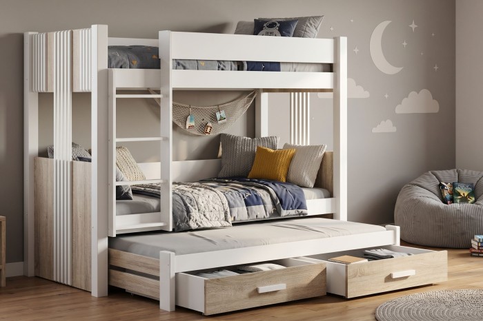 Driepersoons stapelbed in wit en houtlook met uitschuifbed en opbergruimte in de kinderkamer.