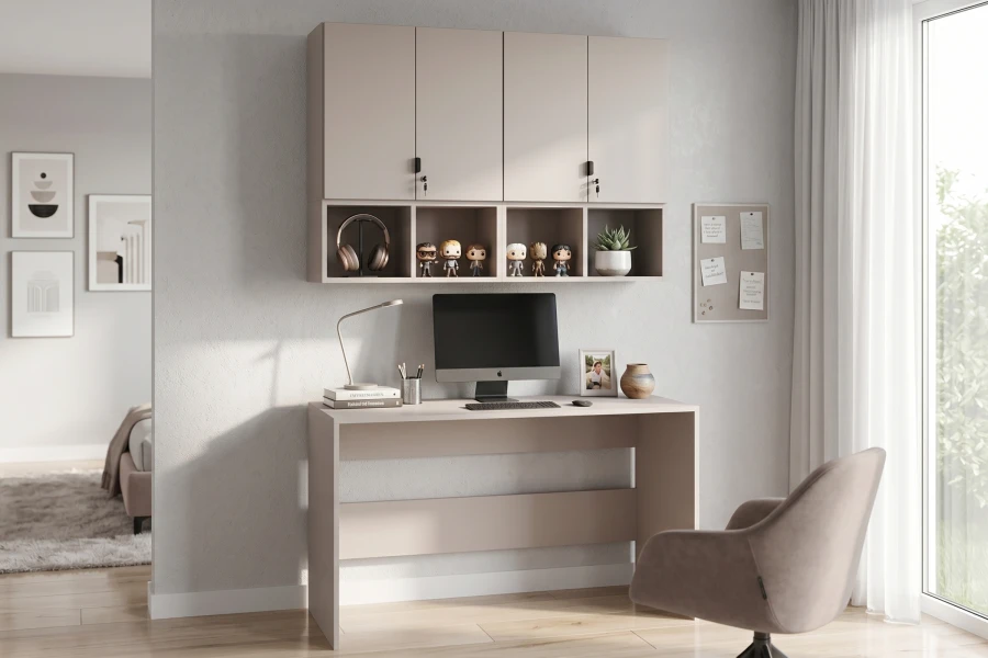 Beiger Schreibtisch mit passendem Hängeschrank für ein aufgeräumtes Home-Office.