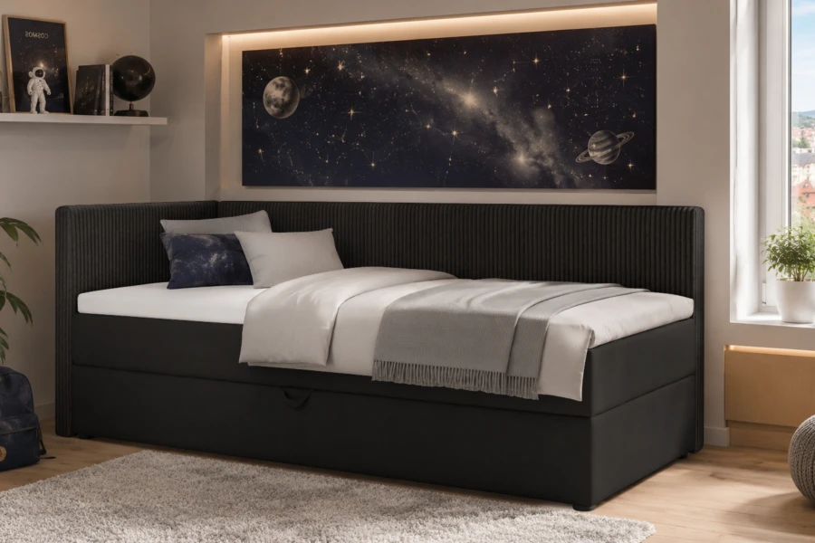 Schwarzes Boxspringbett mit Kord-Rückenlehne in modernem Kinderzimmer mit Weltraum-Deko.