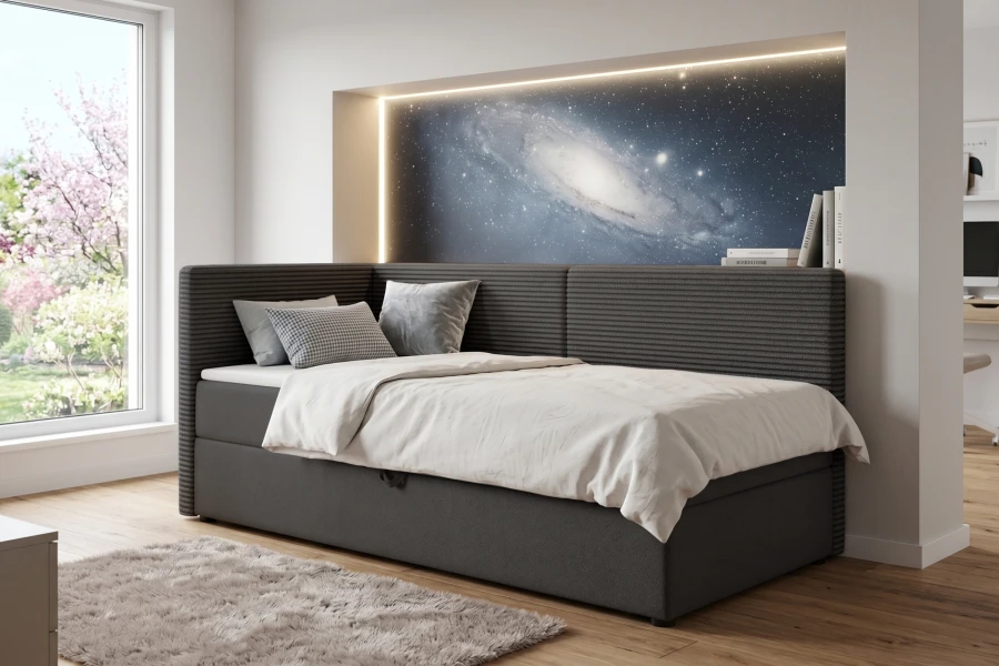 Anthrazitfarbenes Daybed mit Stauraum vor Galaxie-Fototapete in einem hellen Schlafzimmer.