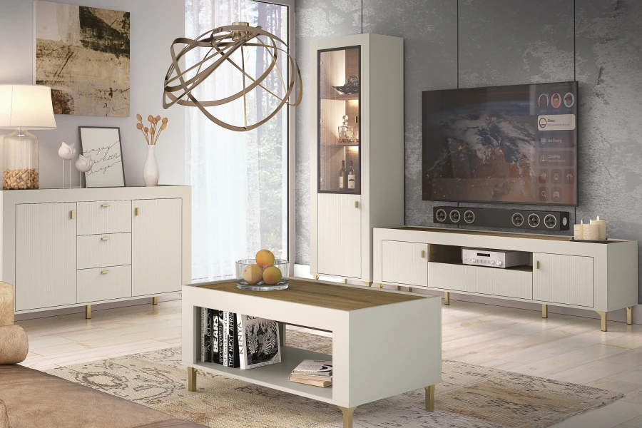 Moderne Wohnzimmermöbel in Weiß und Eiche mit Vitrine, TV-Board und Couchtisch.