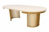 Ovaler Esstisch in Beige mit goldenem Lamellen-Gestell, luxuriöses Design.