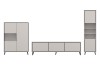 Dreiteiliges beiges Möbel-Set bestehend aus Highboard, TV-Unterschrank und hoher Vitrine.