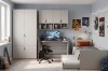 Modernes Jugendzimmer-Set in Grau mit Schreibtisch, Kleiderschrank und Funktionsbett.