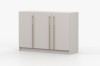 Modernes beige Sideboard mit drei Türen und eleganten langen Griffen in Goldoptik.