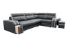 Graues L-Sofa mit funktionalem Auszug in der Armlehne und integriertem Sitzhocker.